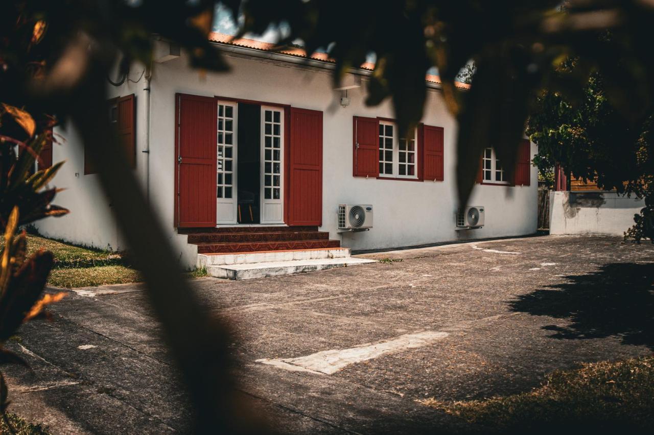 Gite Les Bananiers Saint-Joseph Exterior foto